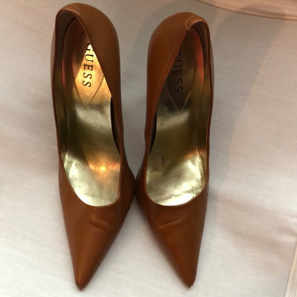 Guess Brown Cognac Pumps
